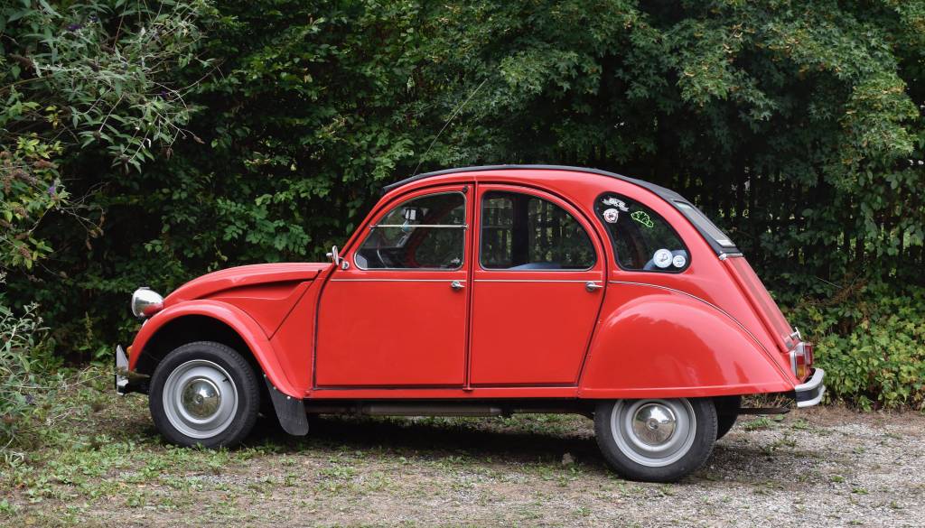 Citroën vrača legendarnega spačka – 2CV prihaja kot električni mestni avto