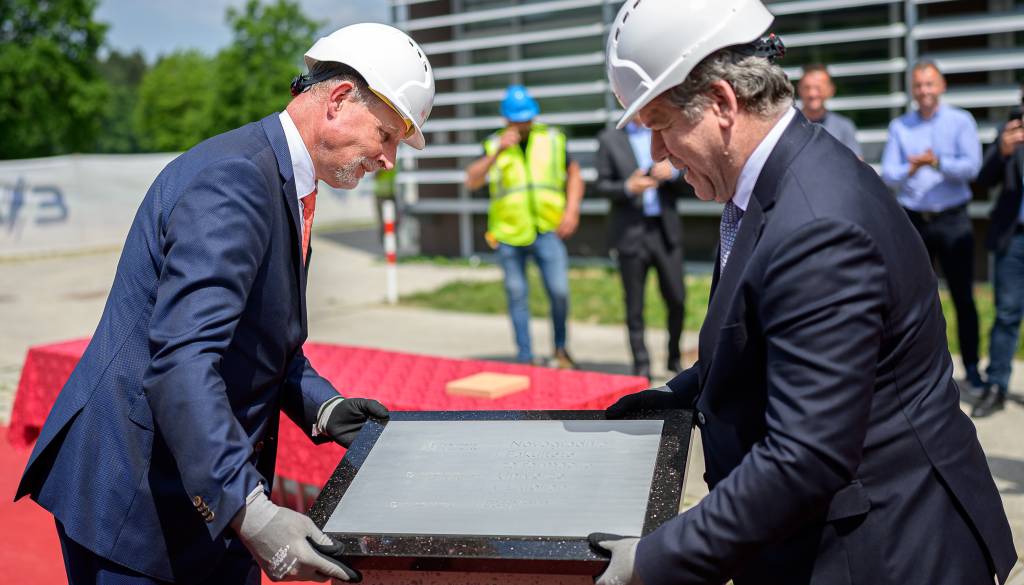FOTO: Nova fakulteta za farmacijo v Ljubljani: Položili temeljni kamen