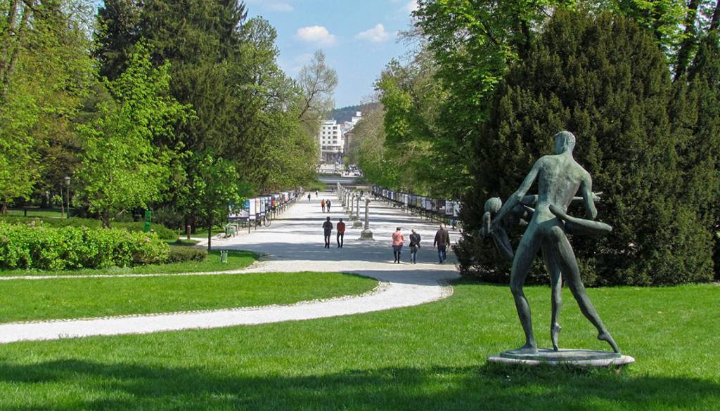 V Tivoliju javnih sanitarij ne bo: Vse breme na štirih straniščih v Čolnarn