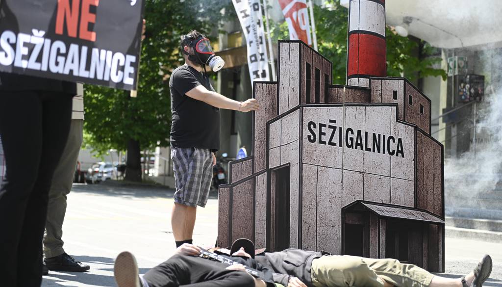 Ostri pomisleki civilne iniciative glede sežigalnice - 430 milijonov evrov in 'zdravstvena bomba' v Ljubljani?