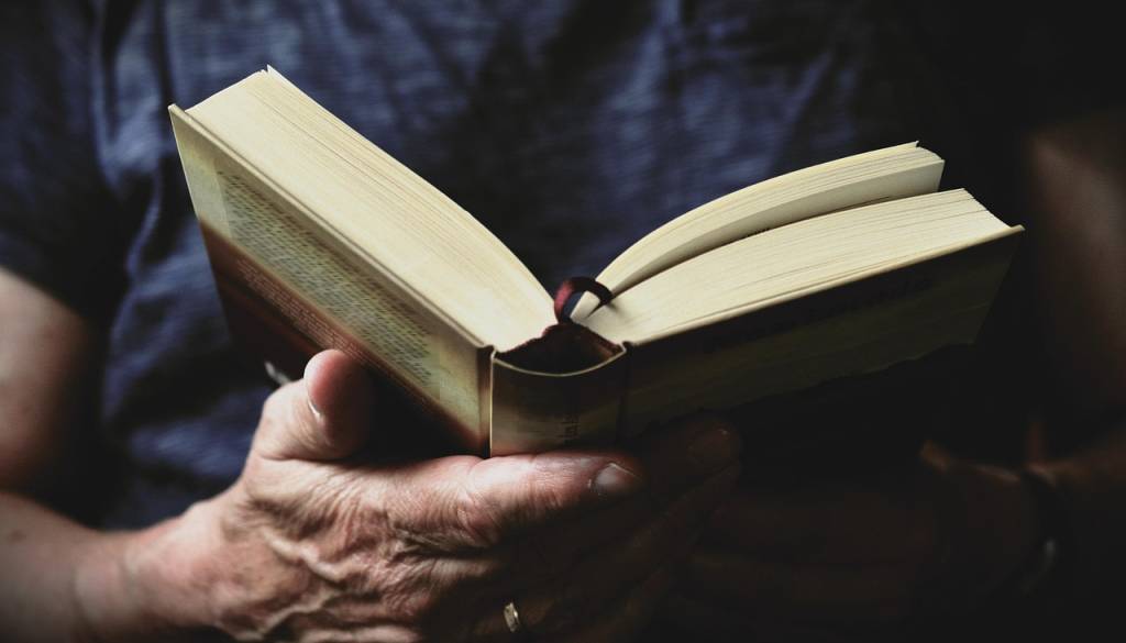 V Narodnem domu Ptuj literarni večer Nitke, ki govorijo