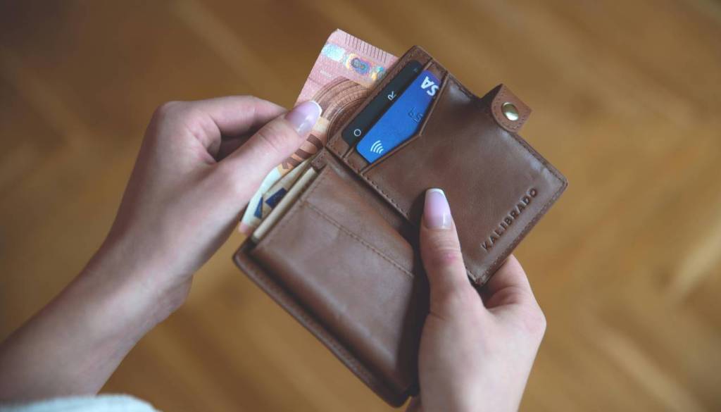 Več kot 650.000 upokojencev danes prejme višje pokojnine