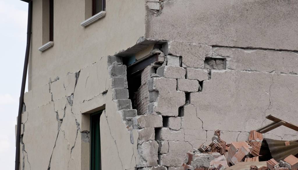 Rahlo tresenje tal čutili prebivalci več krajev