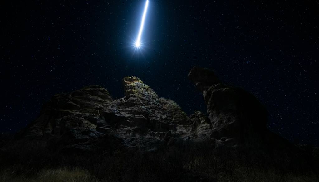 VIDEO: Pri Škofji Loki naj bi padel meteorit: Nekateri videli blisk in slišali eksplozijo
