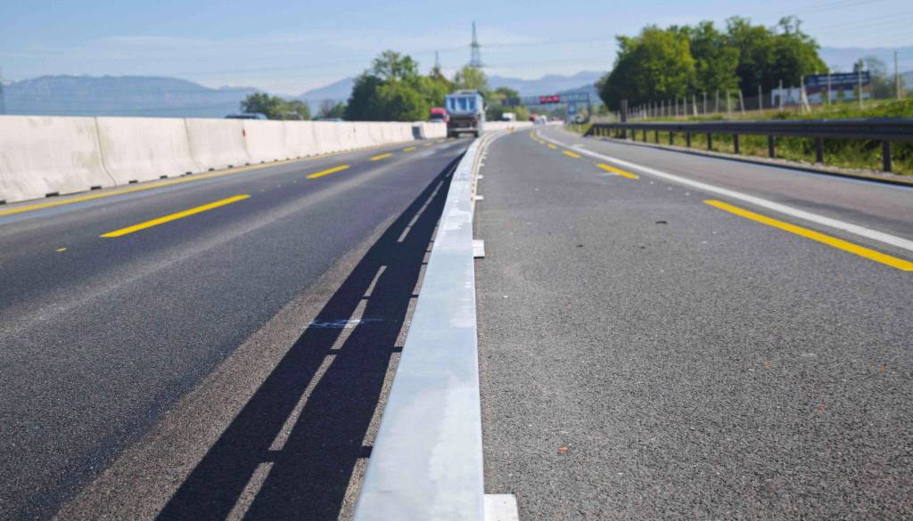 Pozor pri izvozih za Kranj, napačen pas vas lahko odpelje vse do Brnika