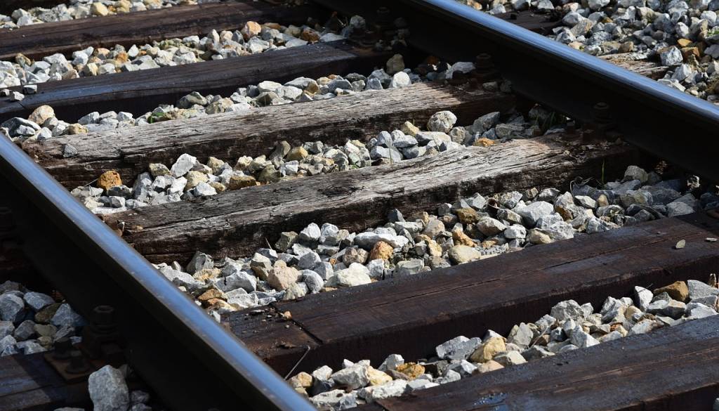 Tragedija: V Hotinji vasi življenje izgubil 15-letni voznik mopeda