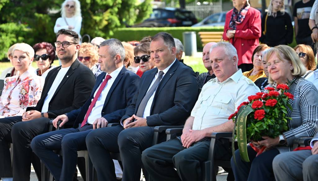 FOTO in VIDEO: V Murski Soboti ob dnevu zmage poudarili pomen miru in svobode
