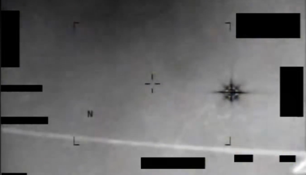 VIDEO: Konec teorij zarot? Pentagon objavil 162 dokumentov o neznanih letečih predmetih