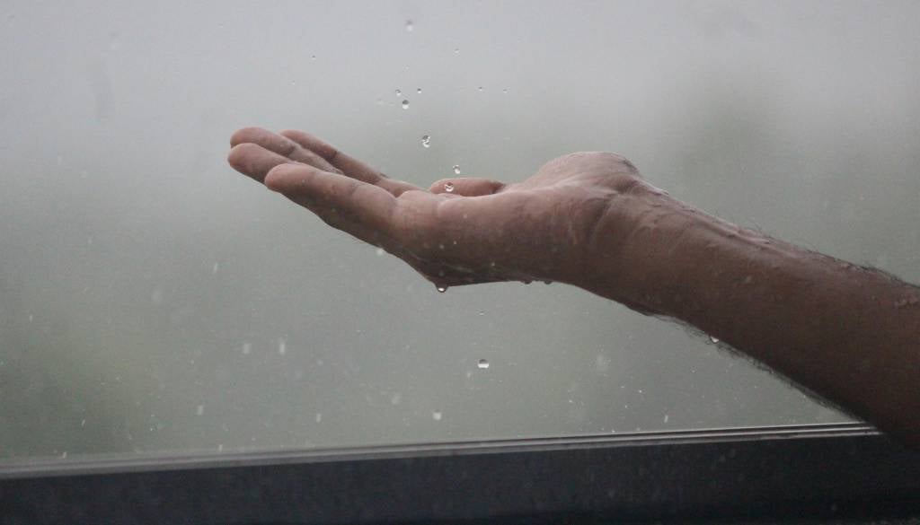 Meteorološkega poletje je tu, a vreme ima drugačne načrte