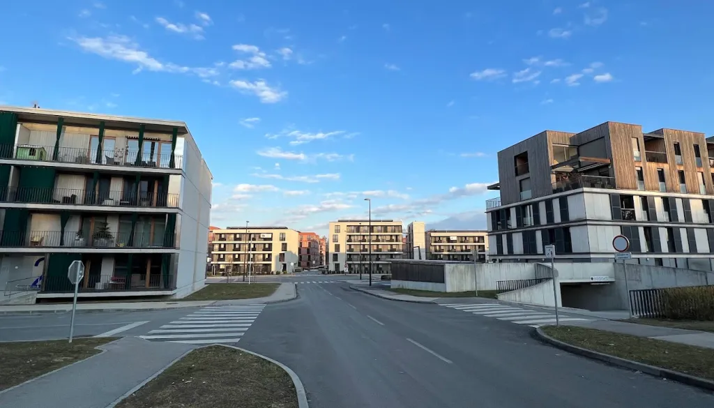 Na občini šokirali: Nove šole na Brdu ne bo zaradi enega razloga