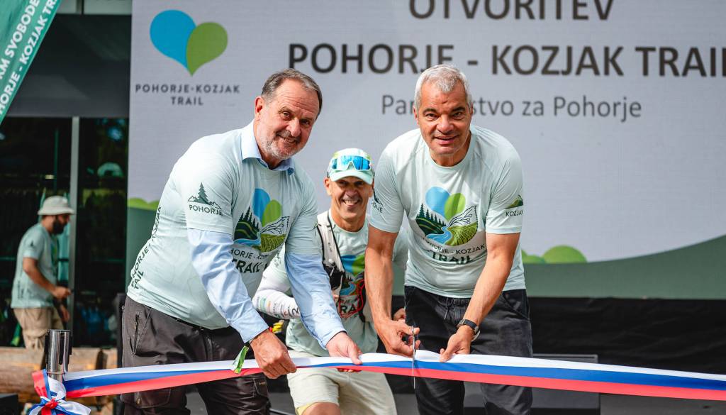 FOTO in VIDEO: Odprli daljinsko pohodniško pot Pohorje–Kozjak Trail, med prvimi jo je preizkusil ultramaratonec