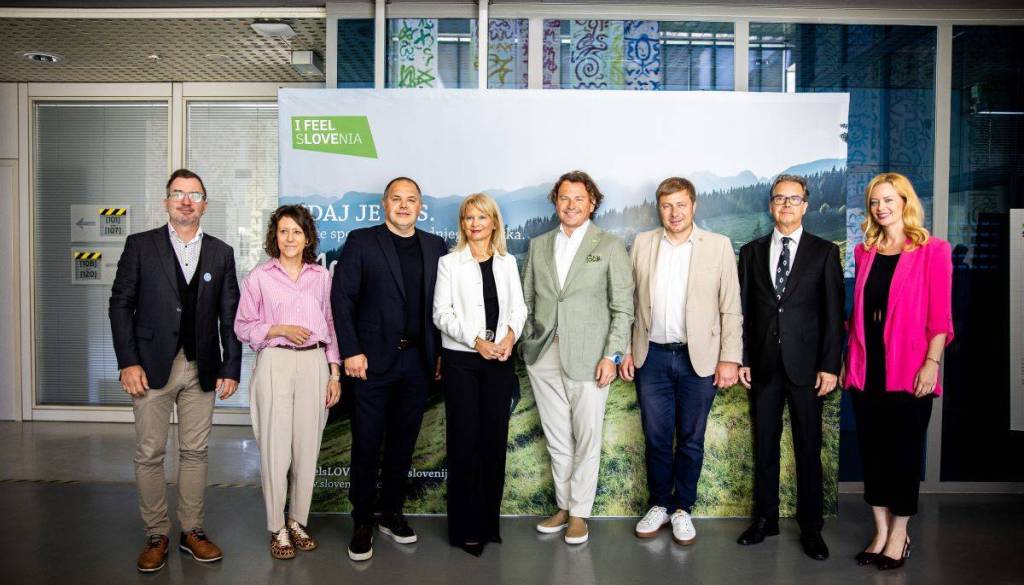 Turistična sezona pred vrati: Slovenija stavi na kakovost namesto množic