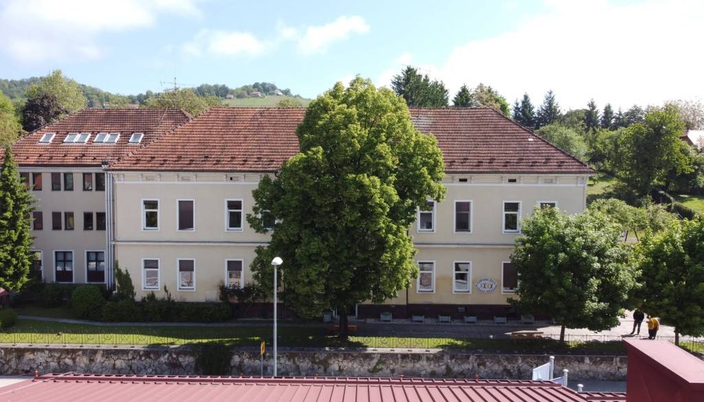 Nova šola že terja zapore: Do konca julija bo zaprt del mestnega središča