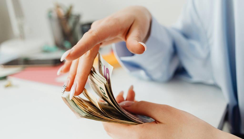 Ta znamenja bodo končno zadihala, finančne težave se umikajo