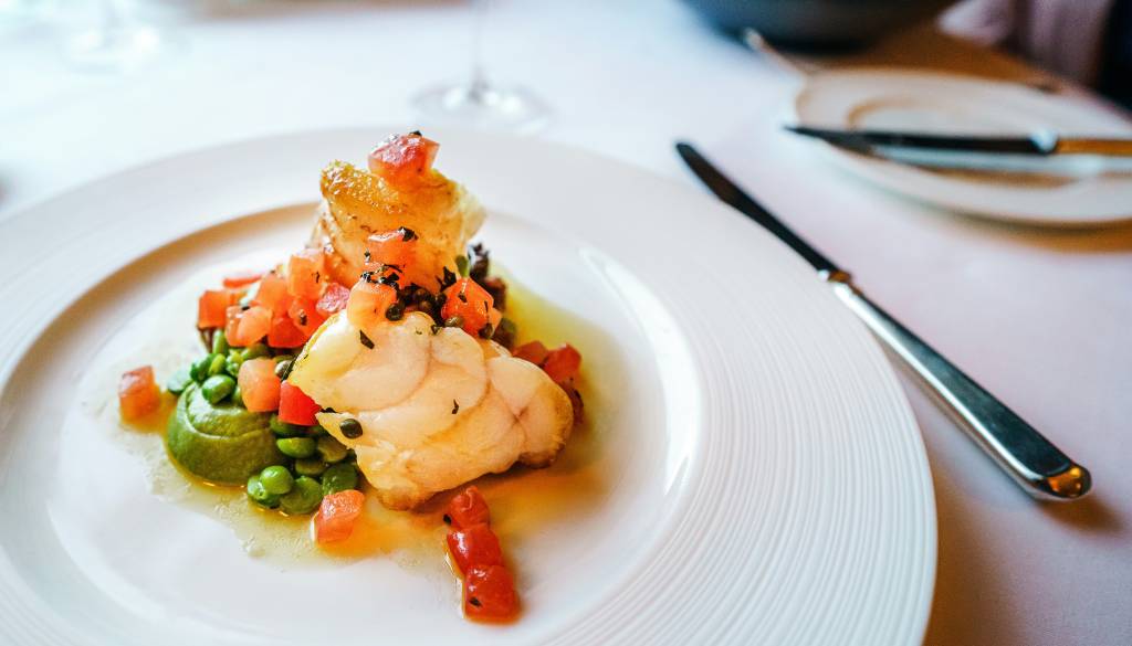 Najprestižnejša kulinarična priznanja pred vrati: Kdo bo obdržal in kdo osvojil zvezdice?