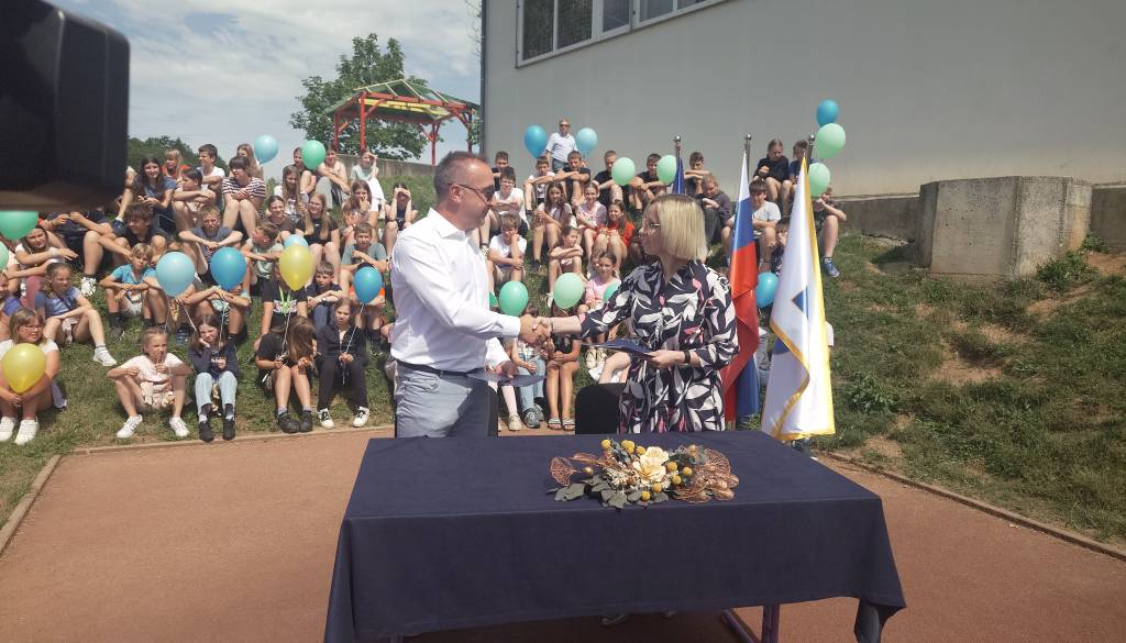 Dobili bodo novo telovadnico, zanjo bo občina odštela 5,3 milijona evrov: Županja Mateja Povhe dodala, da bo morebiti prišlo do zadolževanja občine