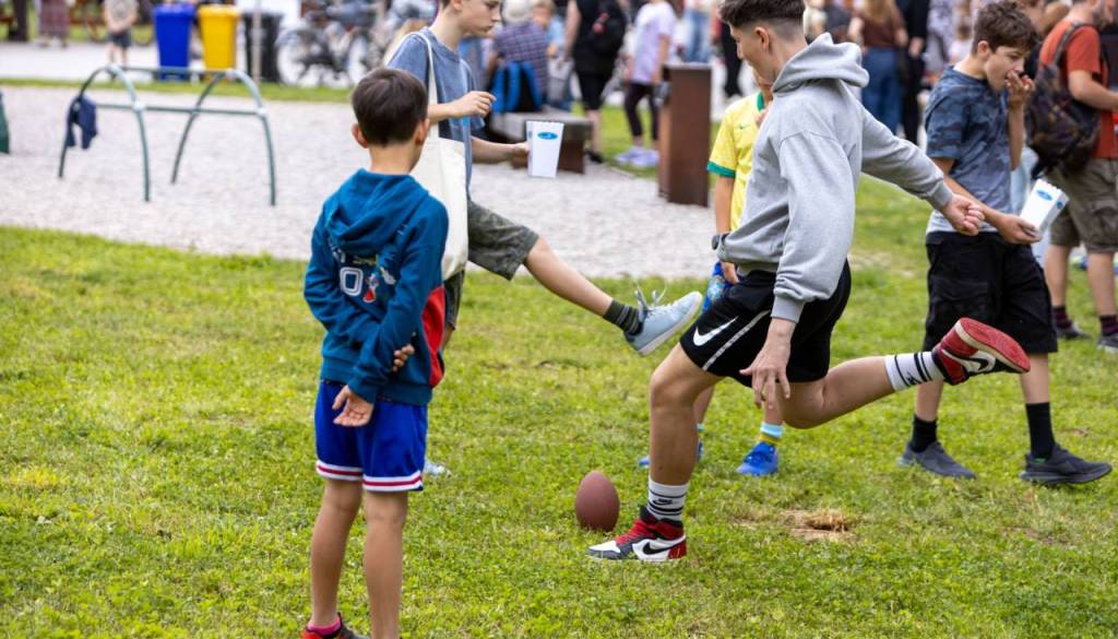 Brezplačno: Tri dni predstav, športa in druženja na Bratovševi ploščadi