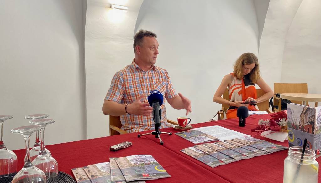 Nova sezona ptujskega gledališča bo zaznamovana z vprašanjem časa