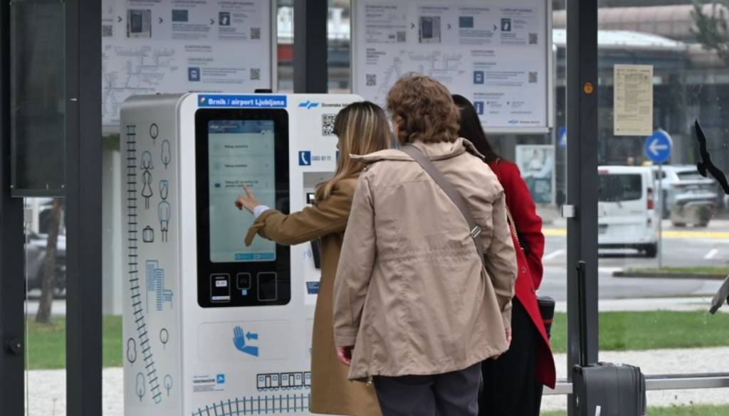 S 1. julijem preobrat na železnicah: Dražje vozovnice in nova pravila za potnike