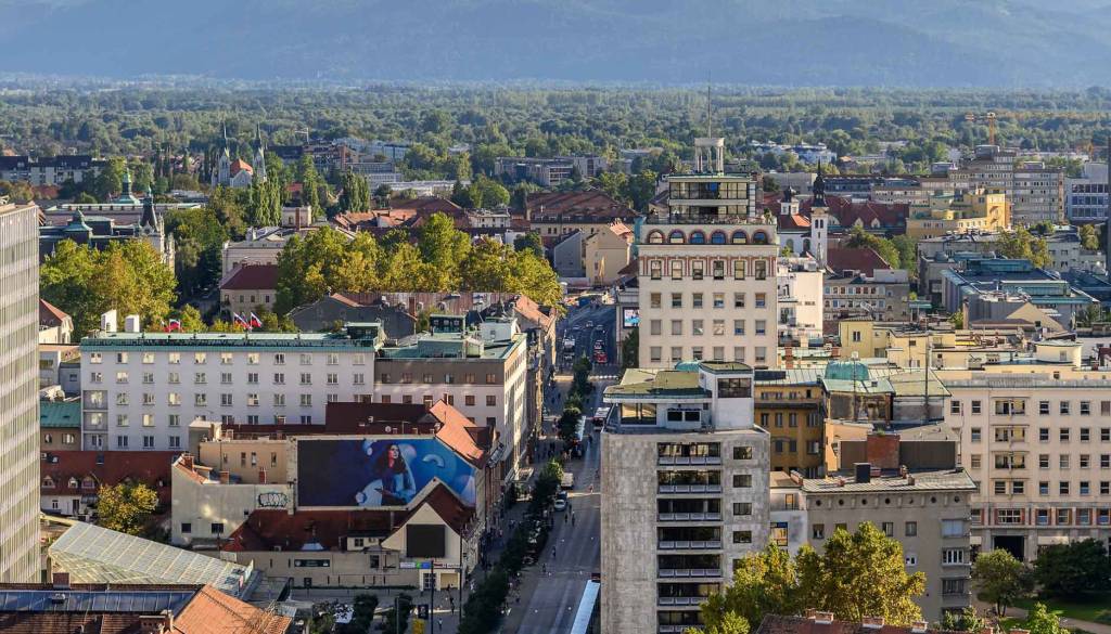 Skrivnostni zvoki nad Ljubljano prestrašili prebivalce: »Zdaj vsaj vem, da se mi ni zmešalo«