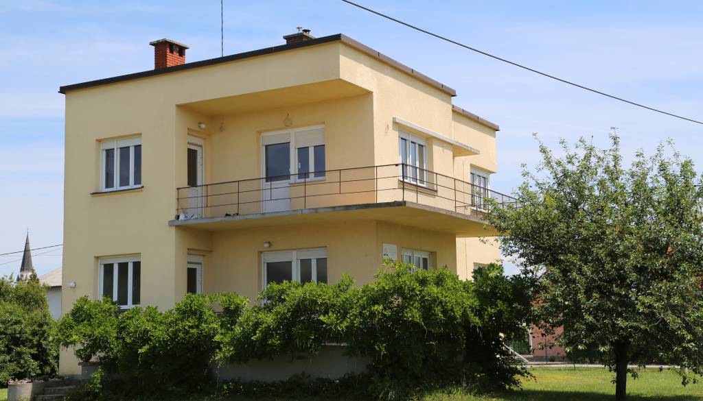 FOTO: Keršovanova vila: Prvi veliki izraz moderne arhitekture v Murski Soboti