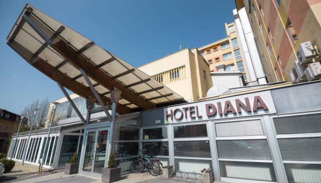 Spor med Prekmurko in Domom starejših Rakičan: Brez najema do leta 2043, z uporabnino 35.000 evrov