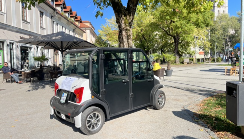 Na ulice se vrača kavalir, lahko ga ustavite na ulici ali pokličete