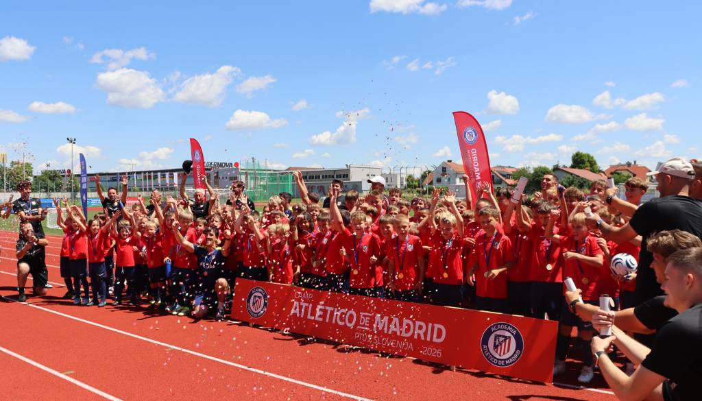 Nogometni kamp Atlético Madrid na Ptuju združil več kot 100 mladih nogometašev