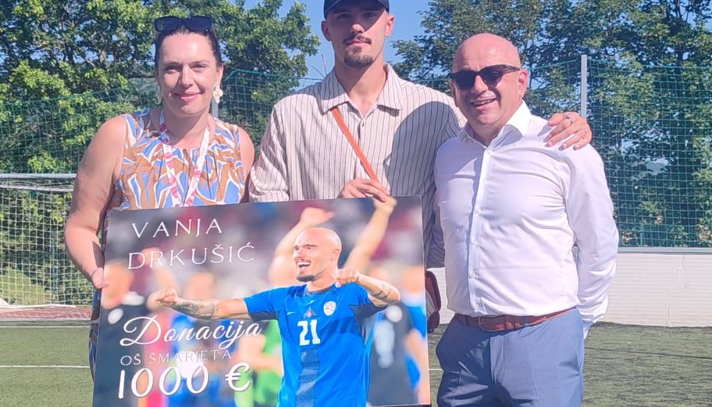 Čudovita gesta slovenskega reprezentanta: Obiskal osnovno šolo na Dolenjskem in jim podaril vse mogoče