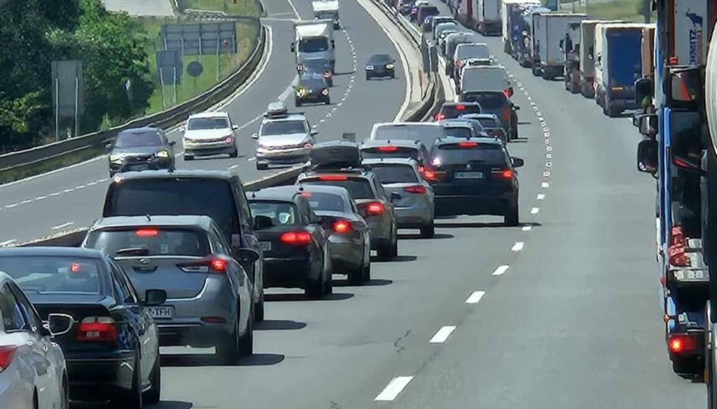 Kdaj bodo na gorenjski avtocesti največji zastoji? To so najbolj kritični poletni vikendi