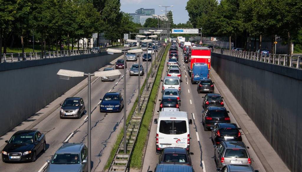 Dars ponudil nasvete za izogib gneči, ki se bo zagotovo zgodila na avtocestah