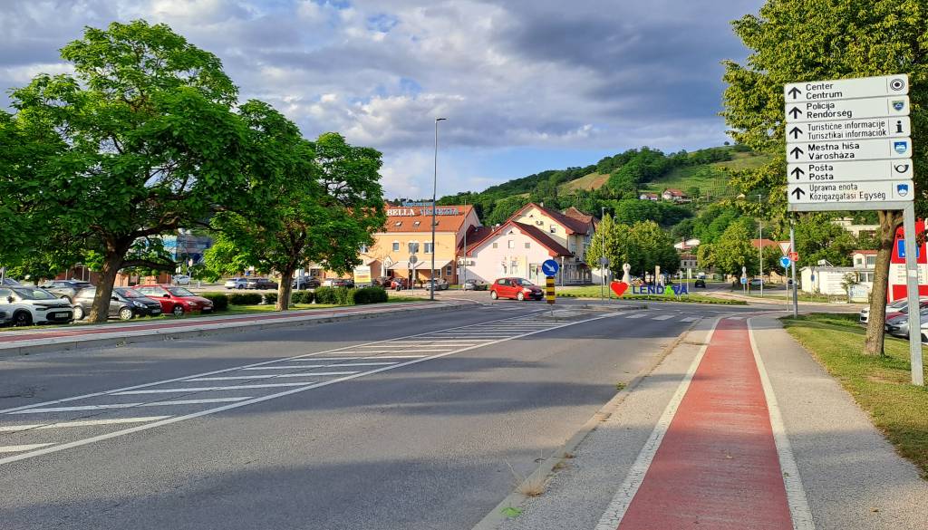 Lendava v boj z vročinskim udarom, gasilci pripravljeni na hlajenje cest