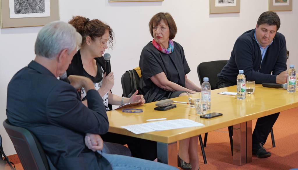 FOTO: Na Vanekovem večeru o 35 letih Slovenije, smo izpolnili pričakovanja osamosvojitve?