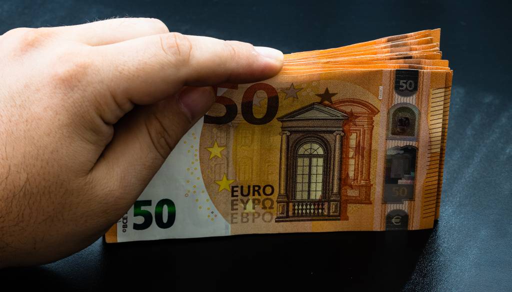 Preverite, koliko bo danes nakazano na vaš račun