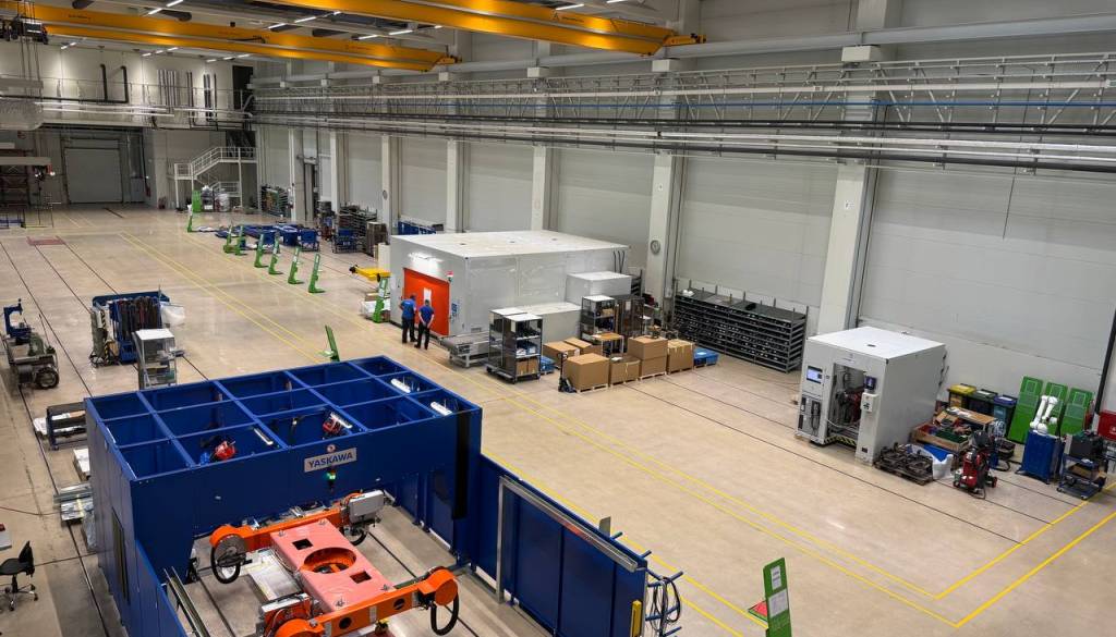 Yaskawa v Kočevju odprla nov evropski center za distribucijo robotov