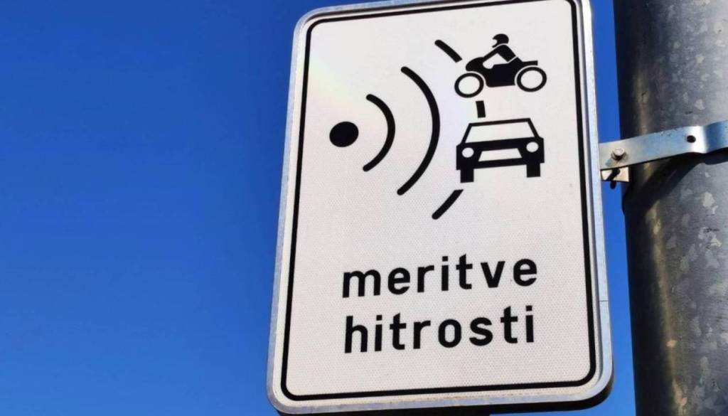 V okolici Maribora bodo merili hitrost: Preverite, v katerih vozilih bo nameščen radar