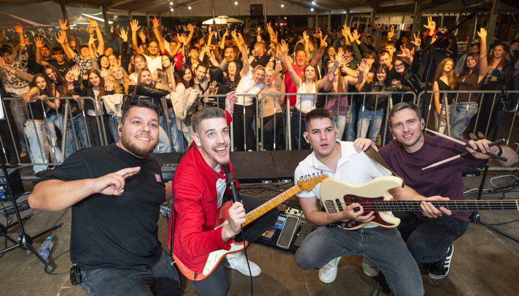 FOTO in VIDEO: Druga Bratonska noč združila zabavo, glasbo in dobrodelnost