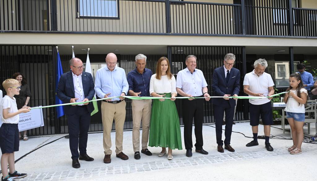 FOTO in VIDEO: V Ljubljani odprli novo stanovanjsko sosesko Litijska-Pesarska s 95 javnimi najemnimi stanovanji