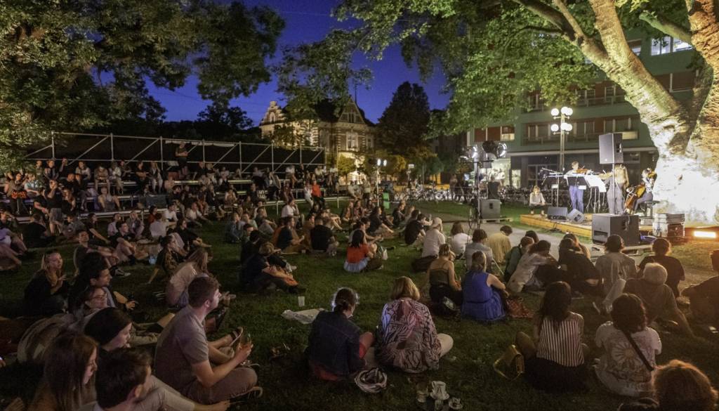 Ljubljana vabi na razgiban konec tedna z elektronskimi ritmi, jazzom in umetniškim sejmom
