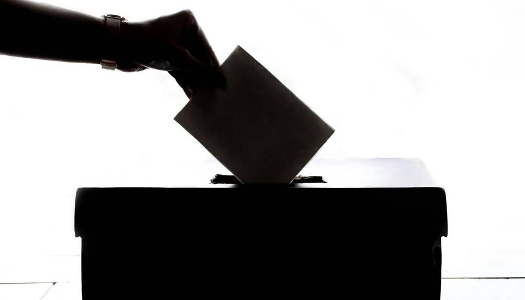 Kazni lahko segajo do 3000 evrov: Pred referendumom se začenja volilni molk