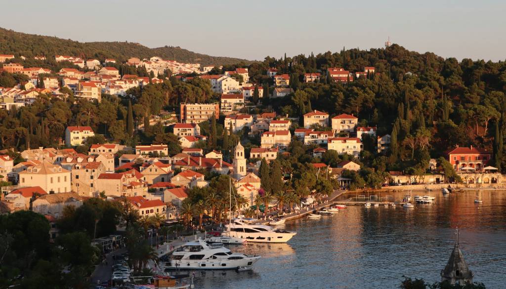 Pozabite na Portofino: Skriti biser ob hrvaški obali je najbolj elegantna obmorska destinacija