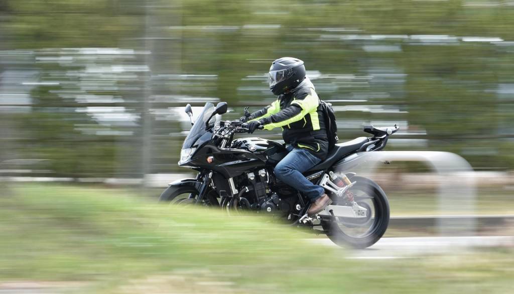 Na Bohinjskem udarila polnoč, ko je padel motorist
