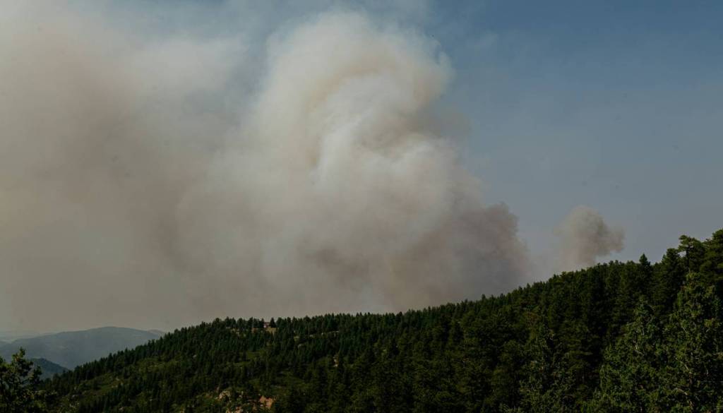 Velik požar pri Bohinju je uspešno pogašen, gasilcem je odlegnilo
