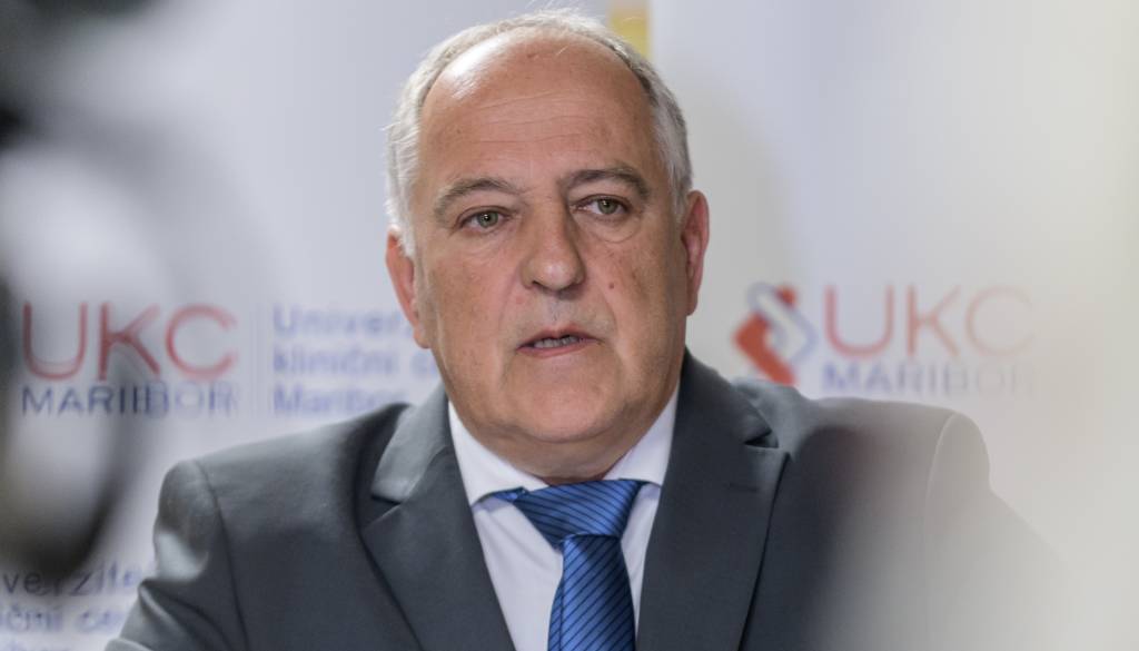 Se v UKC Maribor vrača nekdanji direktor? Na vrhu naj bi se obetala menjava
