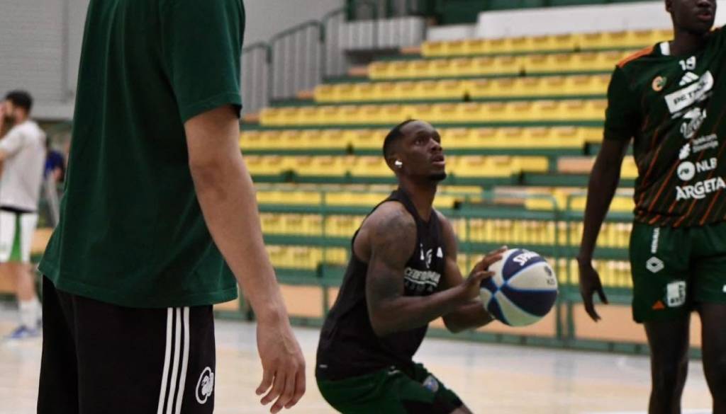 Velik udarec za Olimpijo: Umoja Gibson odhaja v Barcelono, Ljubljančani bodo prejeli odškodnino