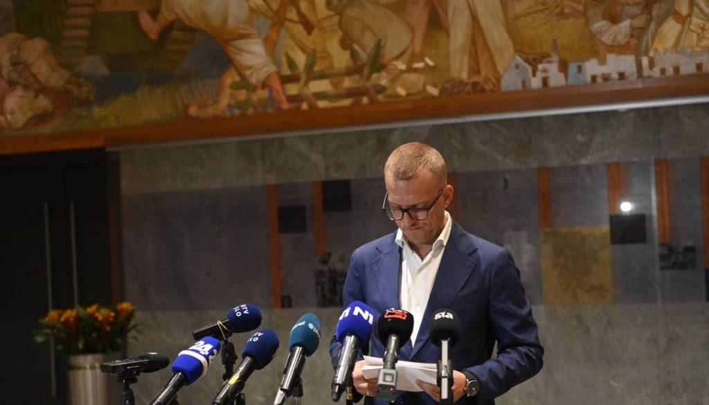 Mijičevi delavci še brez plač, poslanca zdaj išče detektiv