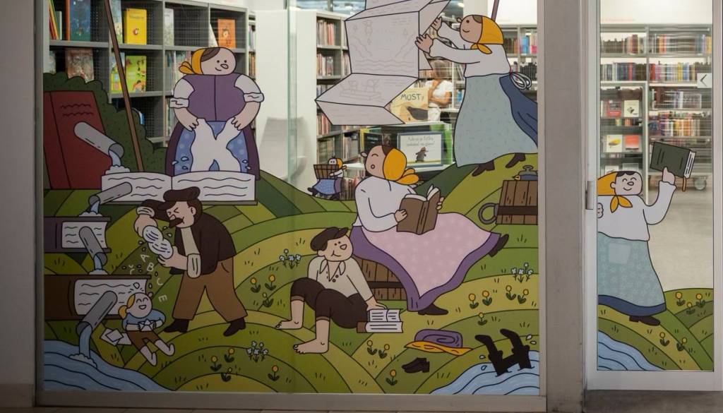 Ste jih že opazili? Novo knjižnico na Studencih krasijo posebne ilustracije