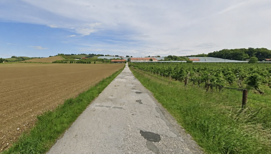 Cesta tisočerih lukenj na Ptuju razburja krajane, celovita obnova bo morala počakati