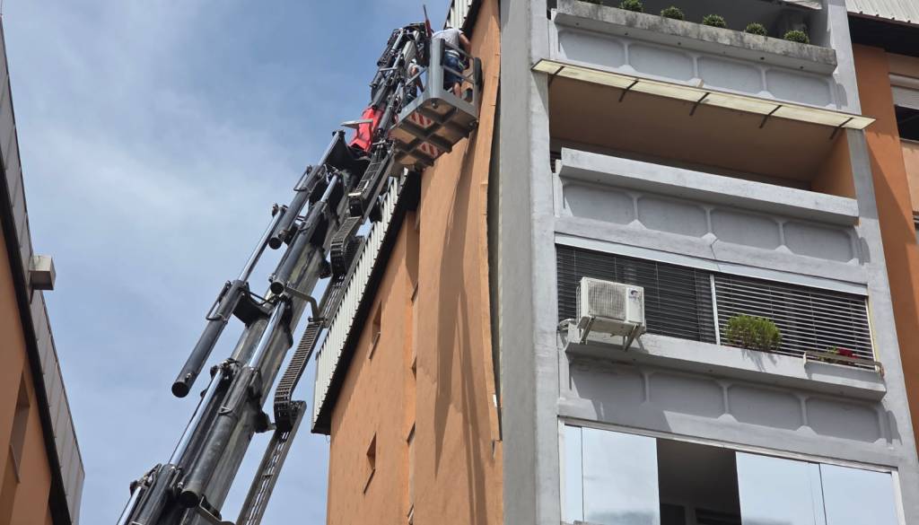 Fasada na Planini v Kranju zaščitena, a delo še ni končano