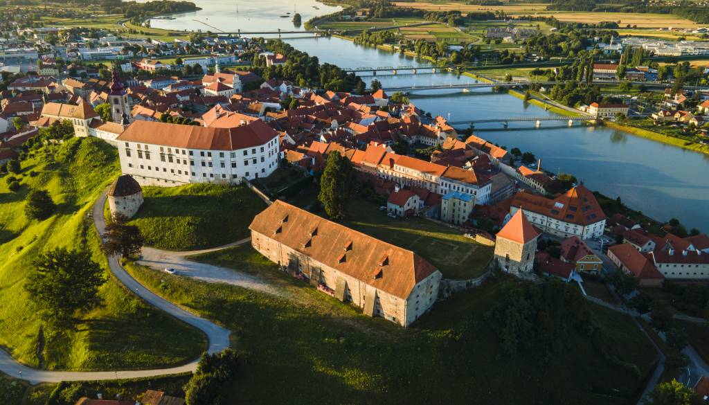 Ptuj bo konec tedna zaživel z Luko Šulićem, New York Voices in Aninsko nočjo